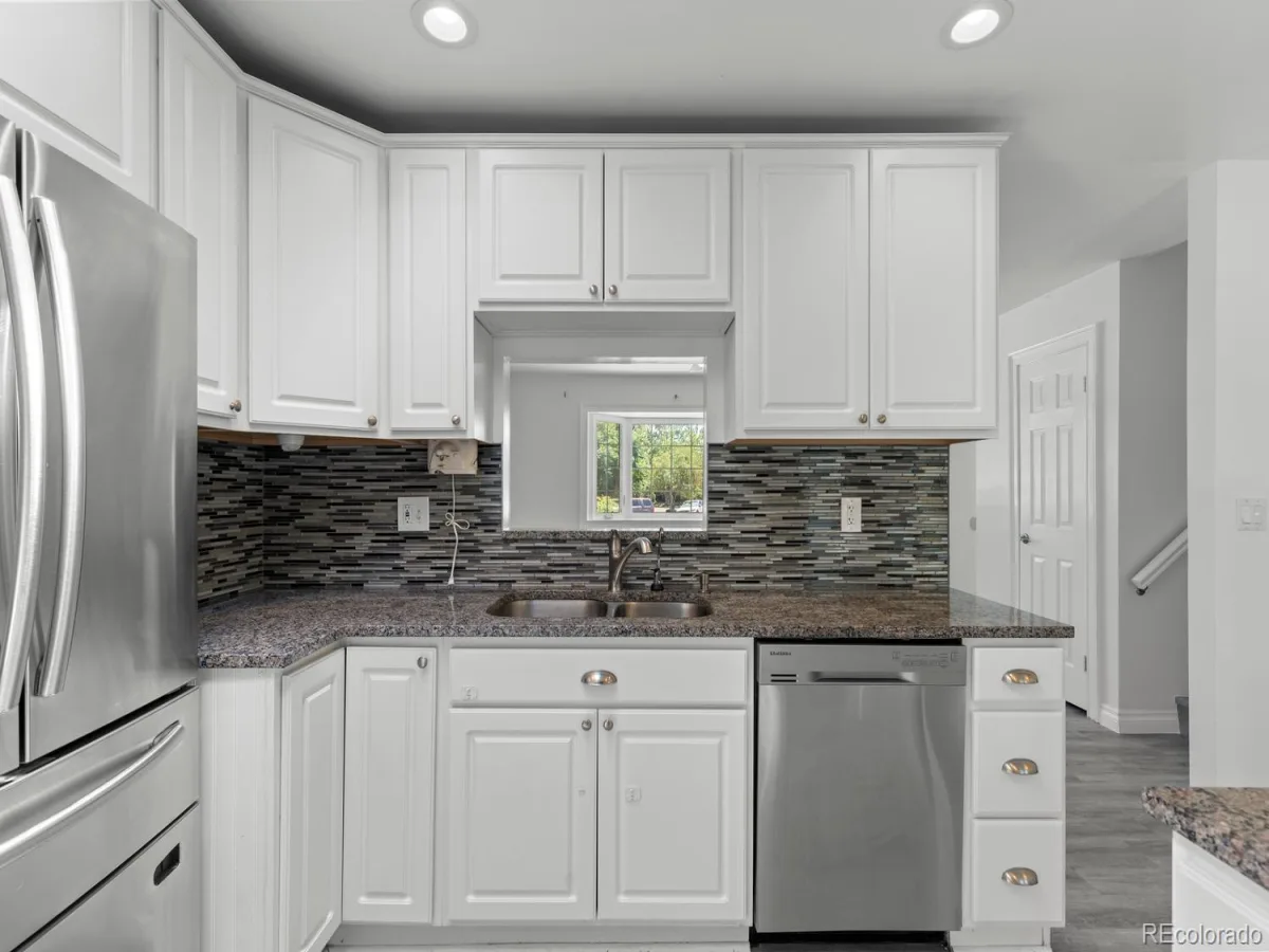 659 S Newark Court Aurora CO 80012 | MLS #REC7245534 07222026221808 1200 12