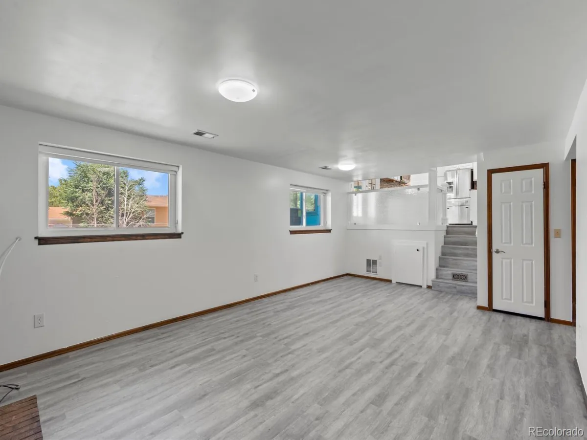 659 S Newark Court Aurora CO 80012 | MLS #REC7245534 07222026221808 1200 17