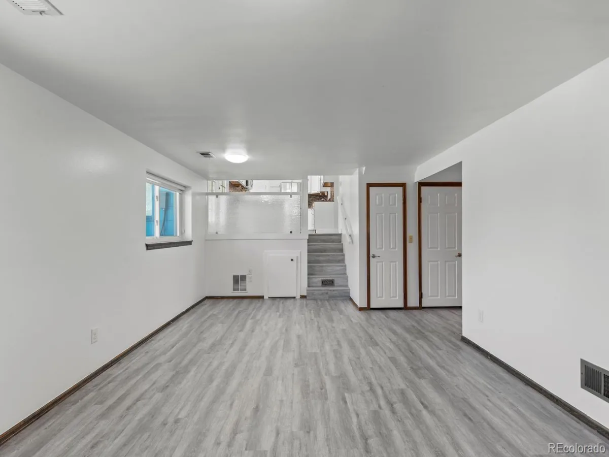 659 S Newark Court Aurora CO 80012 | MLS #REC7245534 07222026221808 1200 18