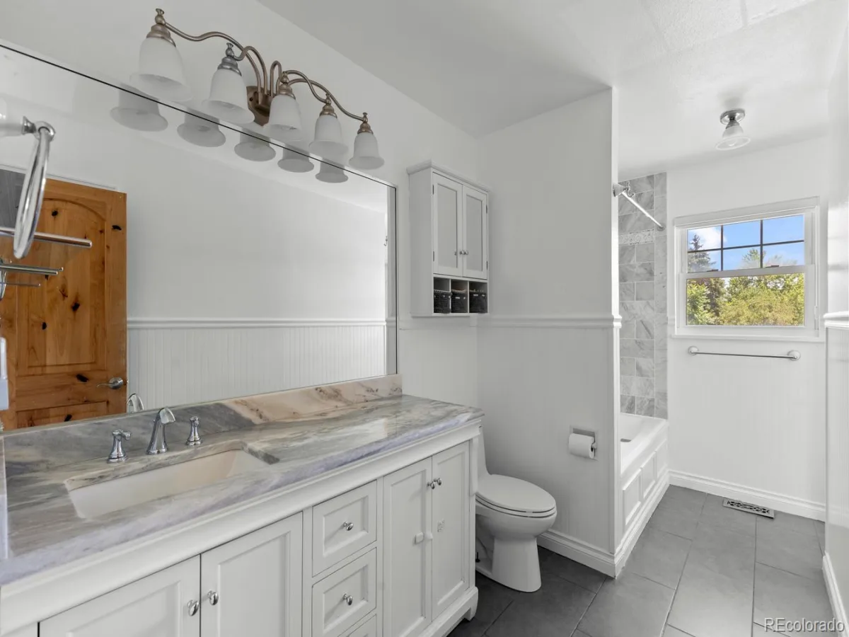 659 S Newark Court Aurora CO 80012 | MLS #REC7245534 07222026221808 1200 25