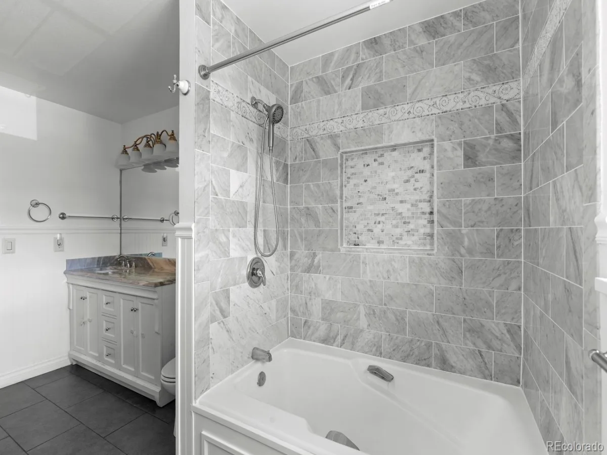 659 S Newark Court Aurora CO 80012 | MLS #REC7245534 07222026221808 1200 26