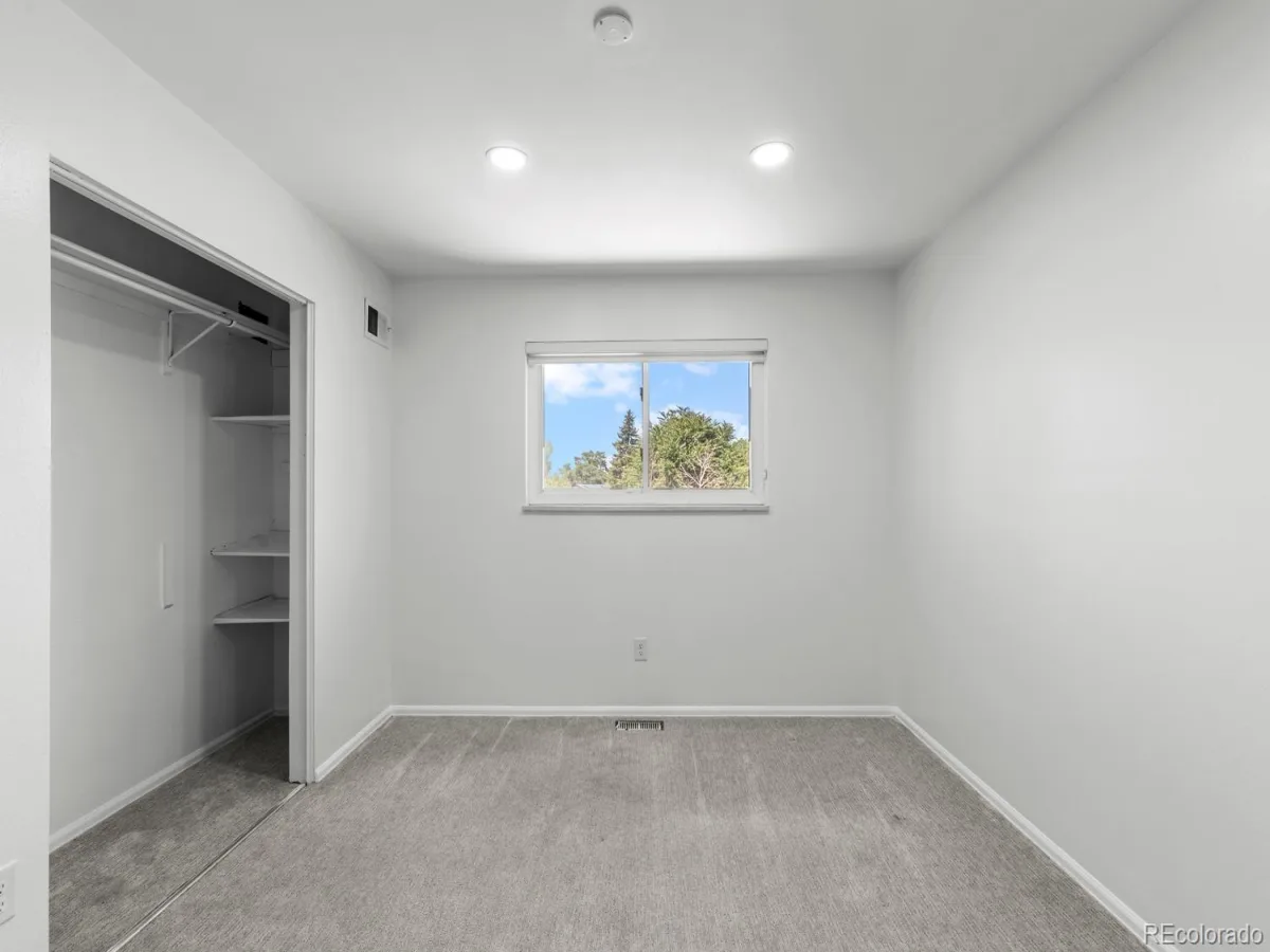 659 S Newark Court Aurora CO 80012 | MLS #REC7245534 07222026221808 1200 29