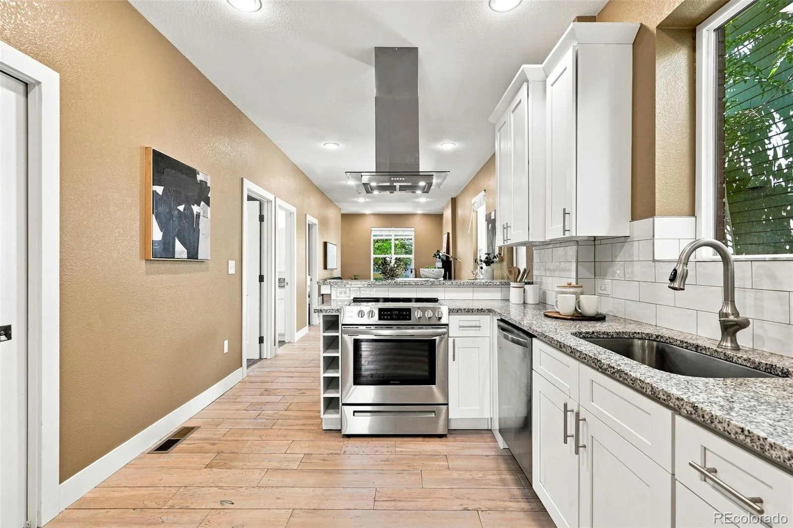 2928 N High Street Denver CO 80205 | MLS #REC7245539 09232026004849 1600 12