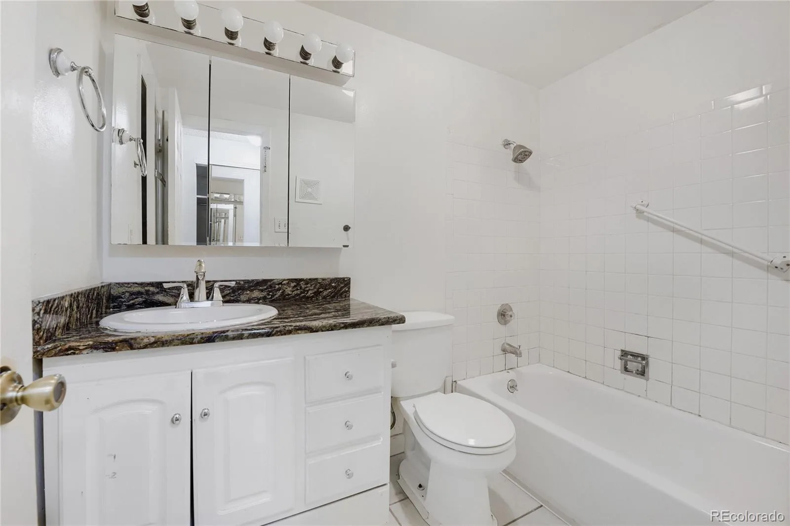 8824 E Florida Avenue #213 Denver CO 80247 | MLS #REC7250618 09212026191752 1600 32