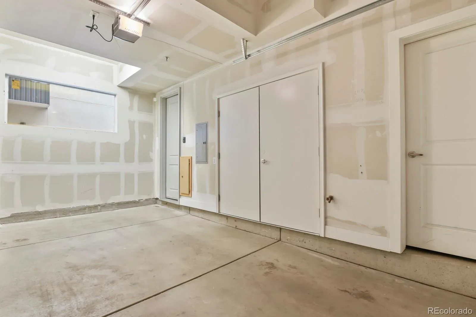03292026160148 1600 38