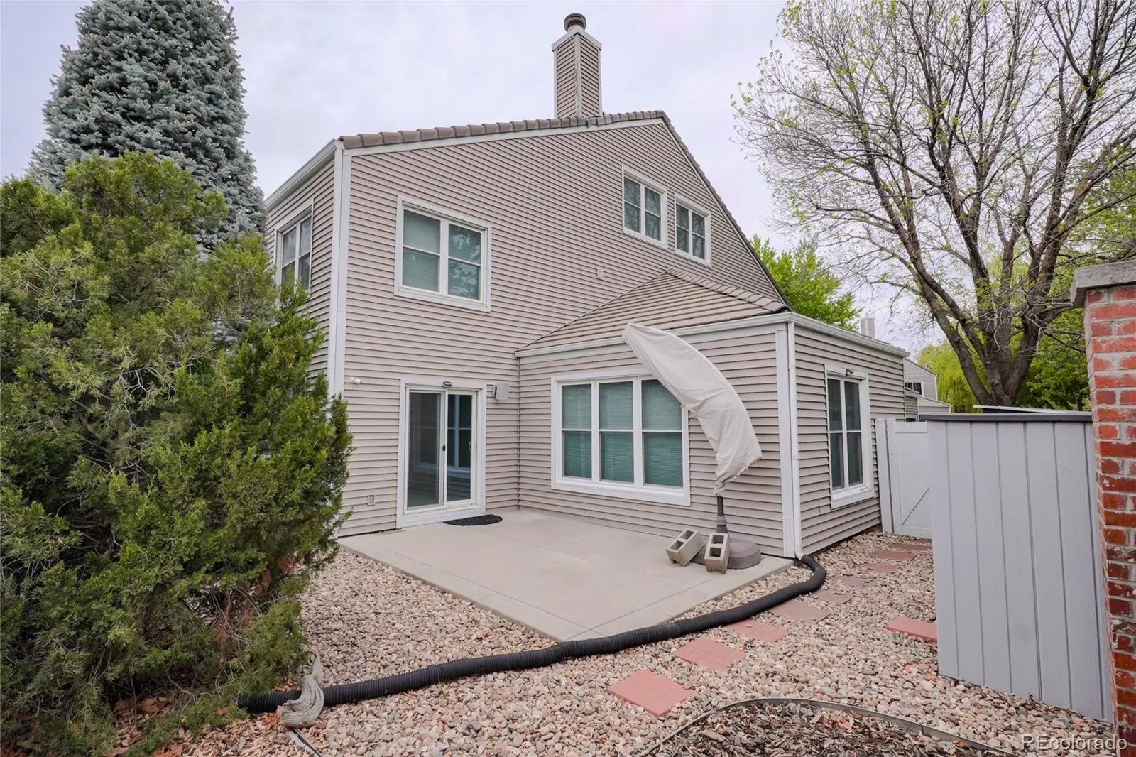 2267 S Yosemite Circle Denver CO 80231 MLS #REC7256448 05072026163044 1600 14