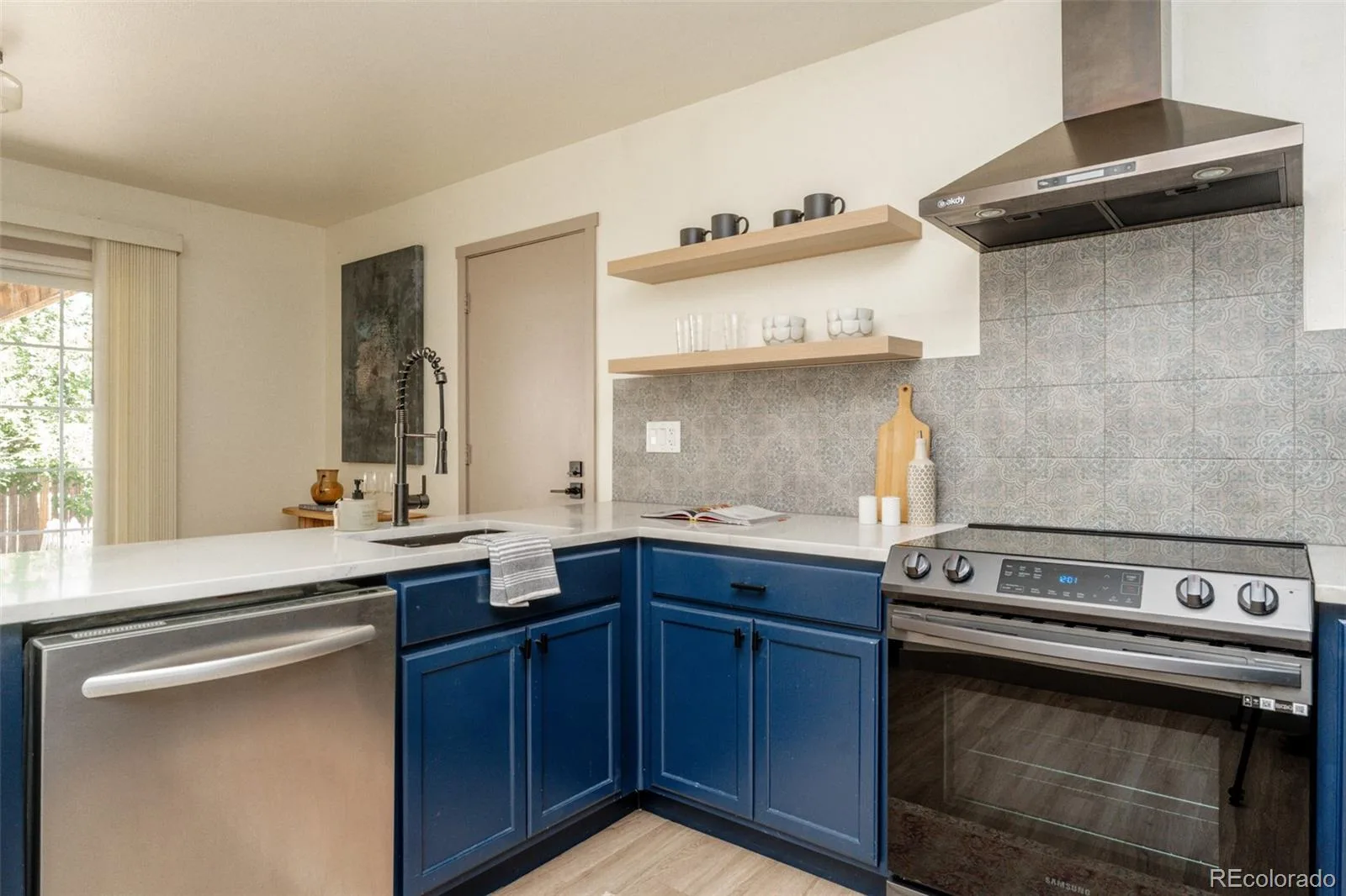 1410 S Vaughn Circle Aurora CO 80012 | MLS #REC7258646 08152026210919 1600 12