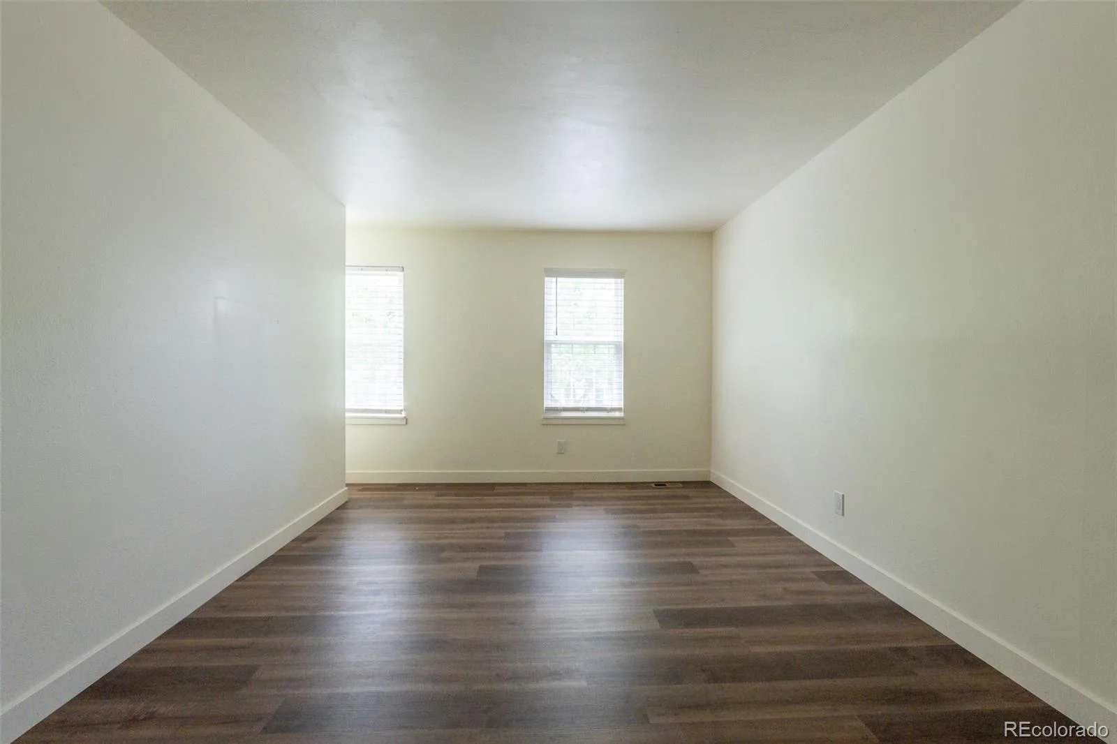 1410 S Vaughn Circle Aurora CO 80012 | MLS #REC7258646 08152026210919 1600 15
