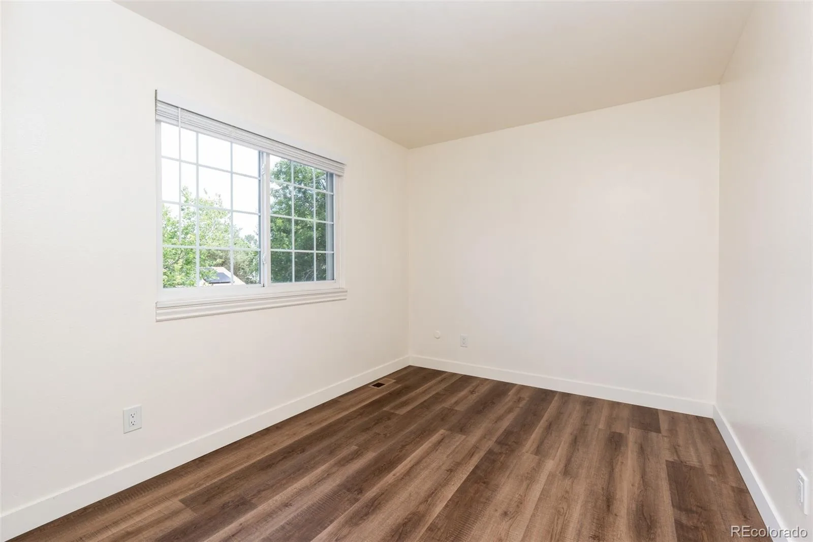 1410 S Vaughn Circle Aurora CO 80012 | MLS #REC7258646 08152026210919 1600 17