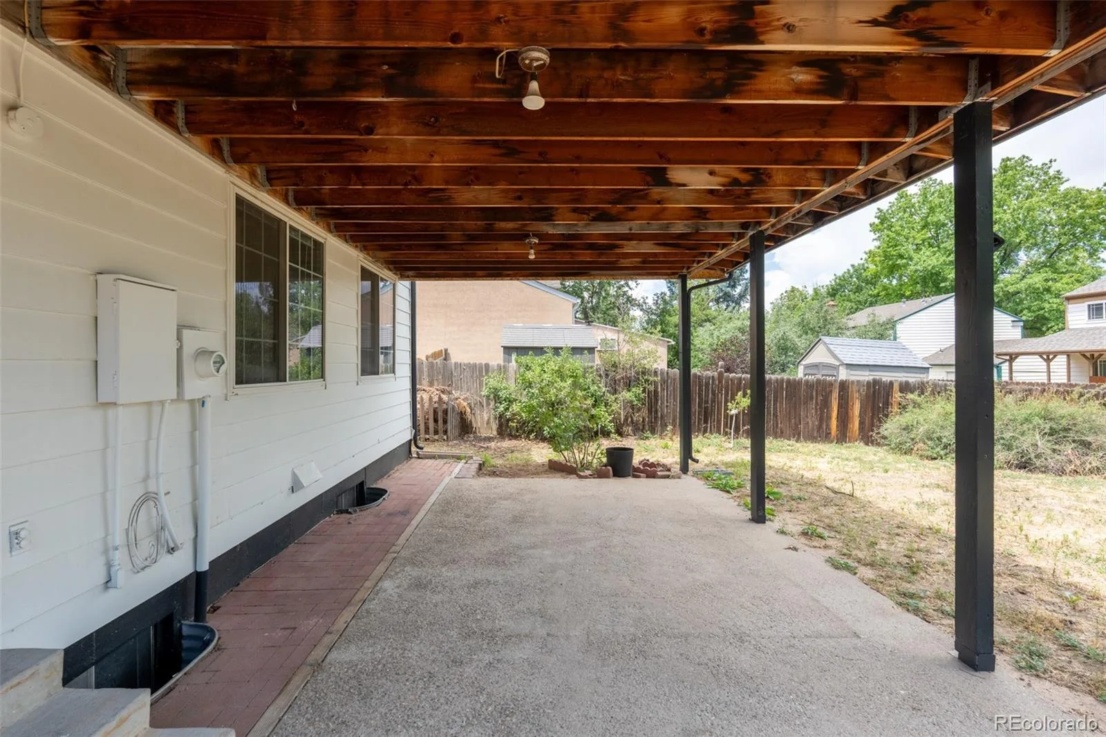 1410 S Vaughn Circle Aurora CO 80012 | MLS #REC7258646 08152026210919 1600 26
