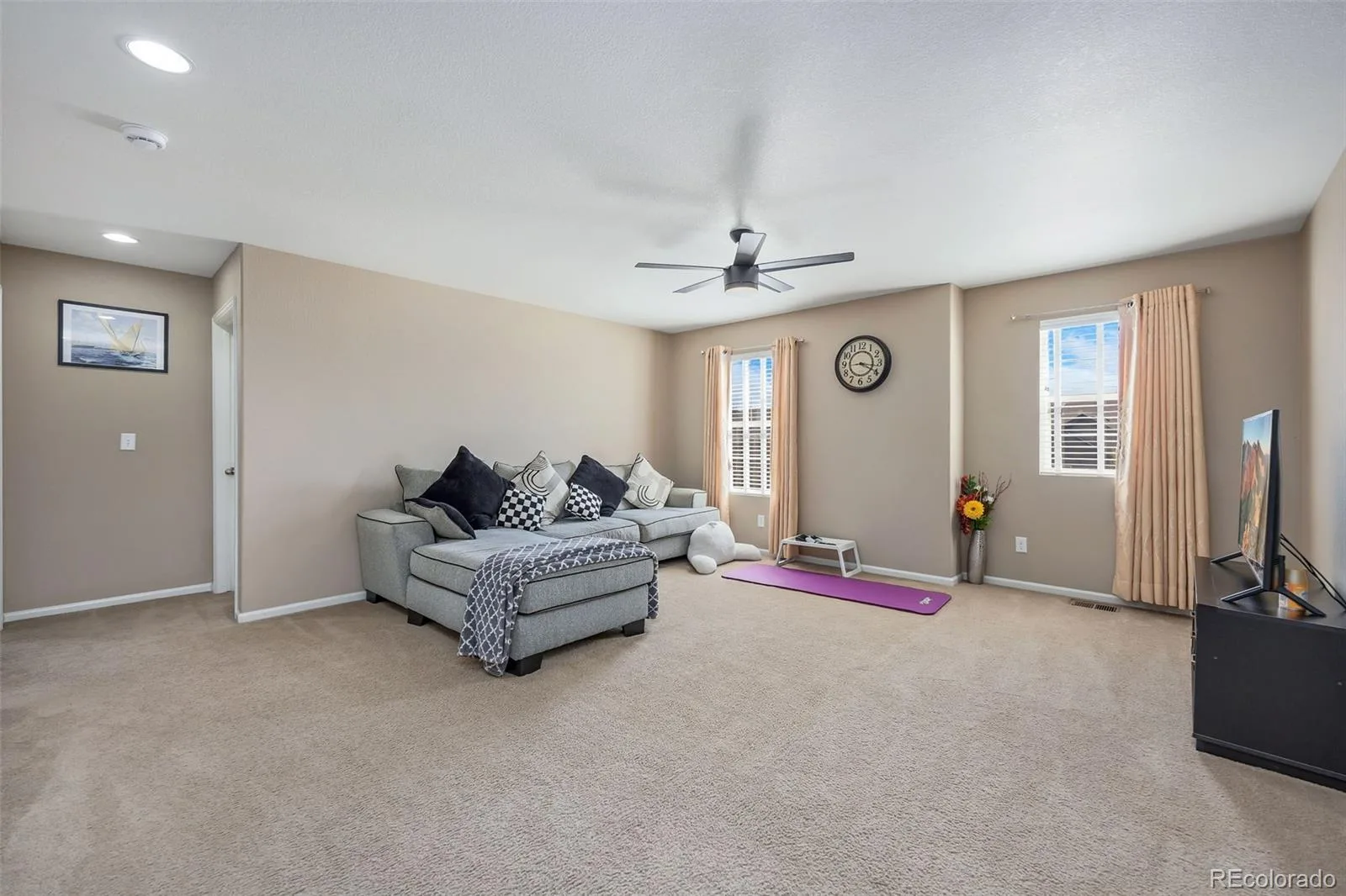 6230 Blue Water Circle Castle Rock CO 80108 | MLS #REC7259273 07252026172439 1600 15
