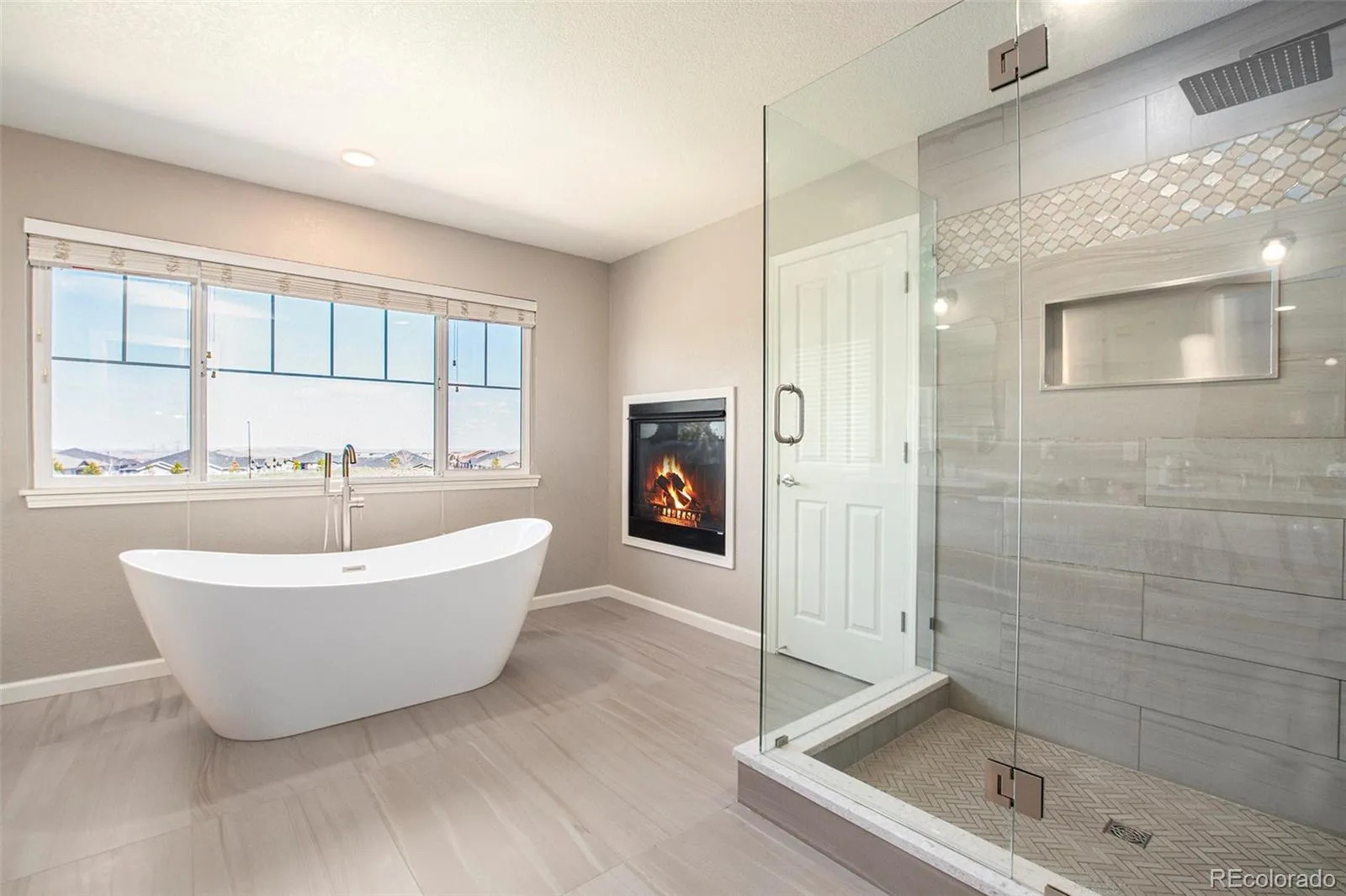 24871 E Ontario Drive Aurora CO 80016 MLS #REC7259798 04172026035349 1600 23