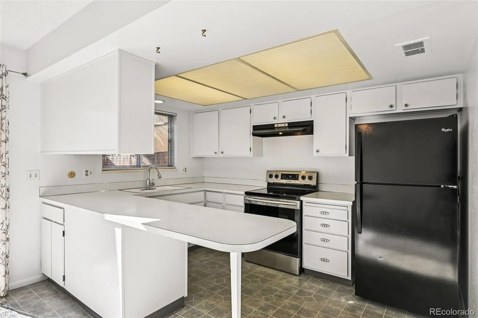 12588 W Virginia Avenue Lakewood CO 80228 MLS #REC7260294 03242026210447 1600 13