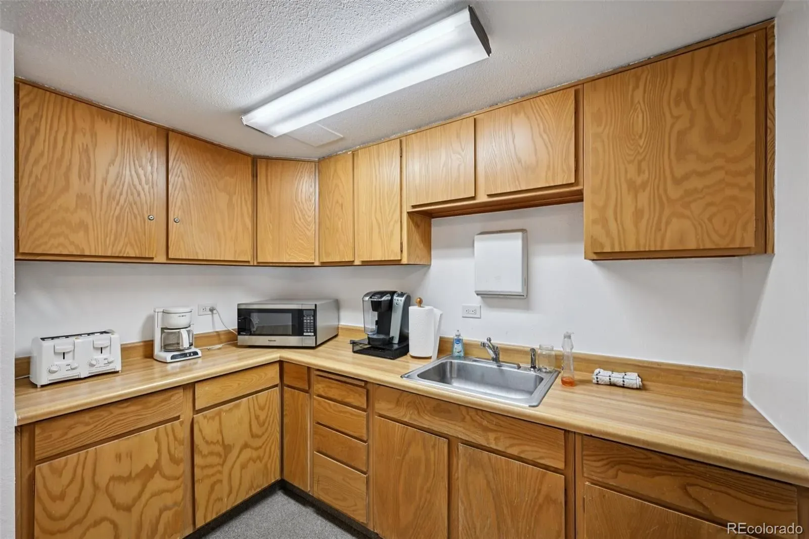 12588 W Virginia Avenue Lakewood CO 80228 MLS #REC7260294 03242026210447 1600 34