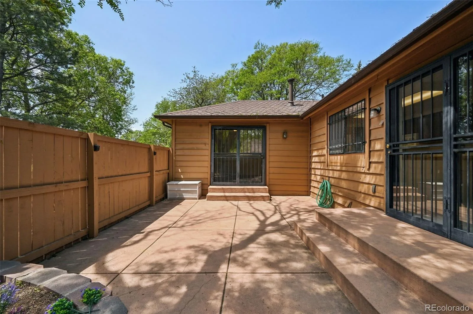 82 S Eagle Circle Aurora CO 80012 MLS #REC7261480 06102026211221 1600 19