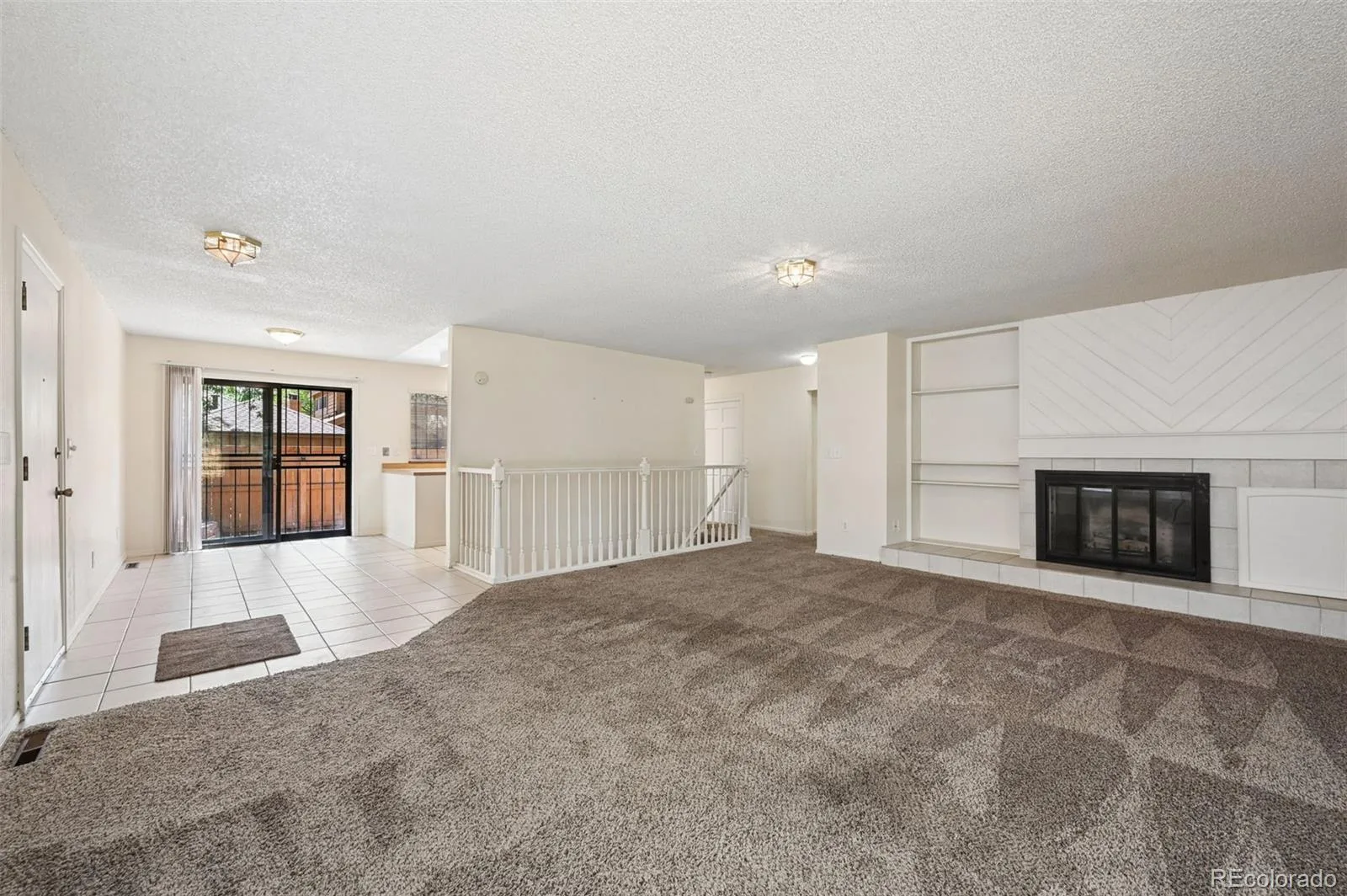 82 S Eagle Circle Aurora CO 80012 MLS #REC7261480 06102026211221 1600 6