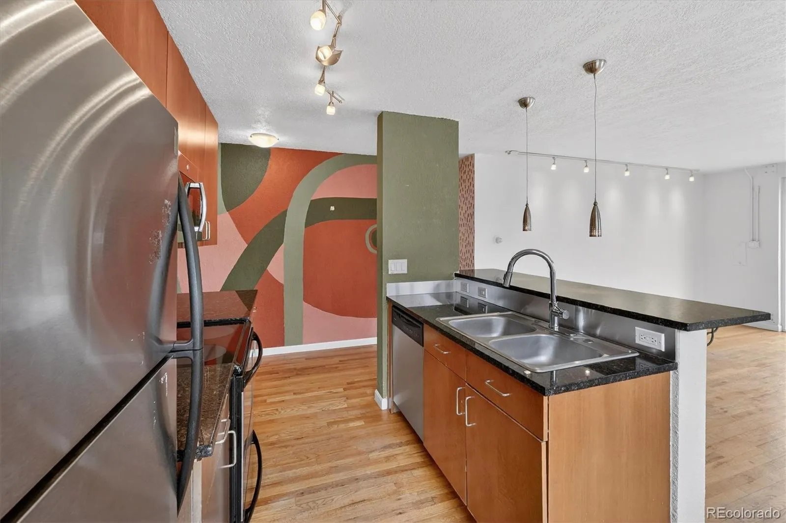 1336 N Logan Street #401 Denver CO 80203 MLS #REC7263203 04272026153721 1600 17