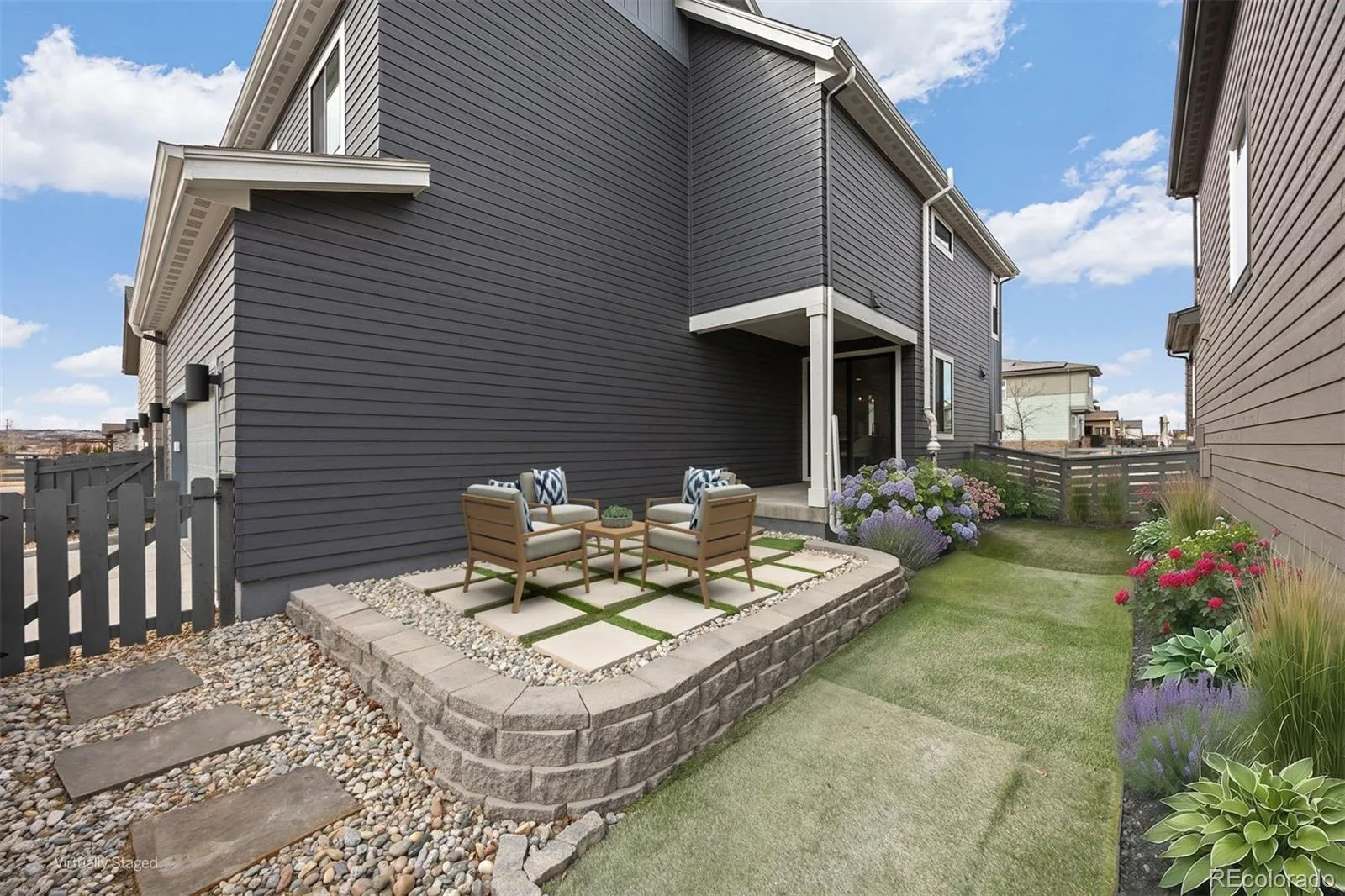 1556 Stablecross Drive Castle Pines CO 80108 MLS #REC7267247 08022026001636 1600 40