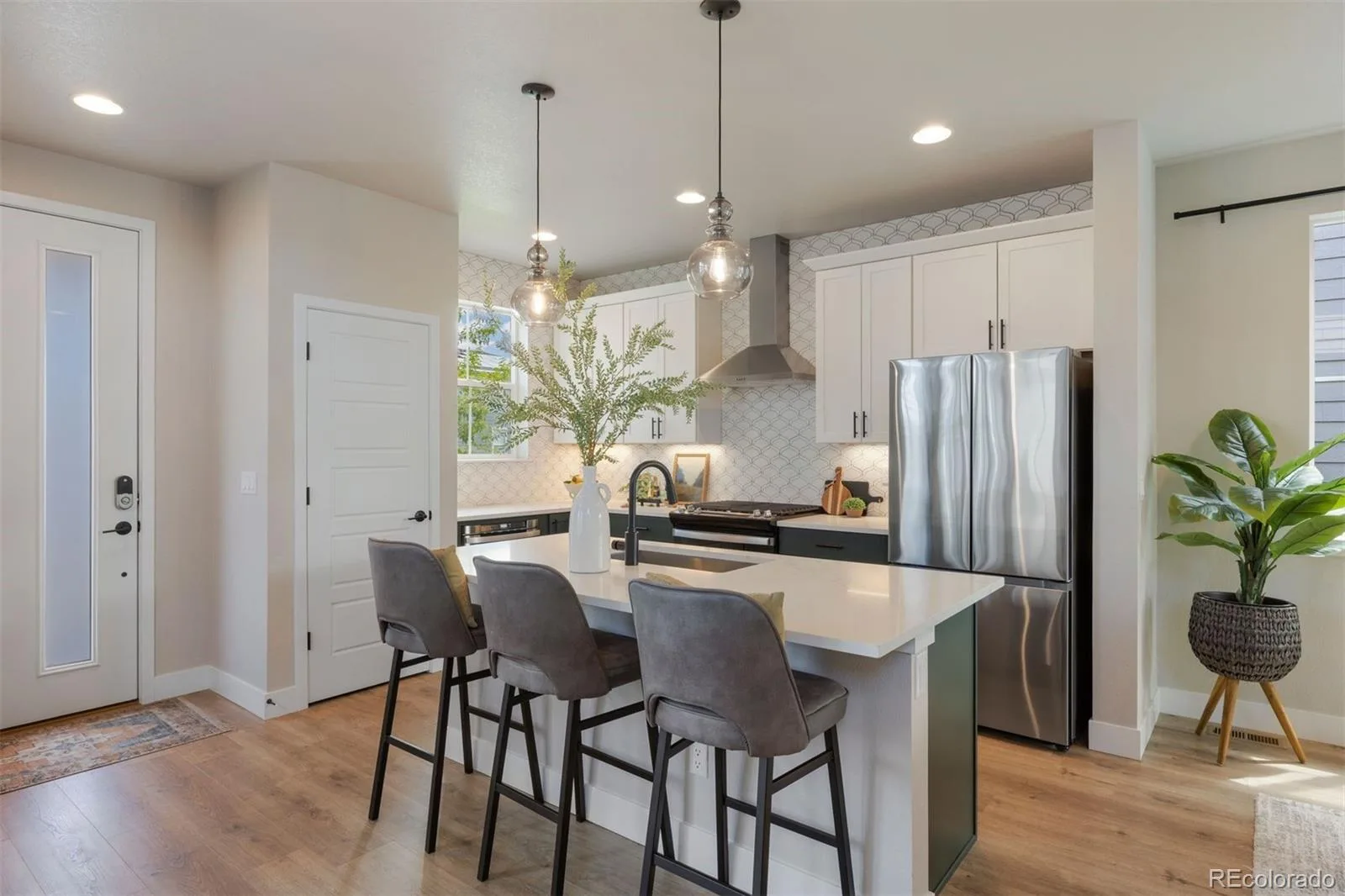 1556 Stablecross Drive Castle Pines CO 80108 MLS #REC7267247 08022026001636 1600 7
