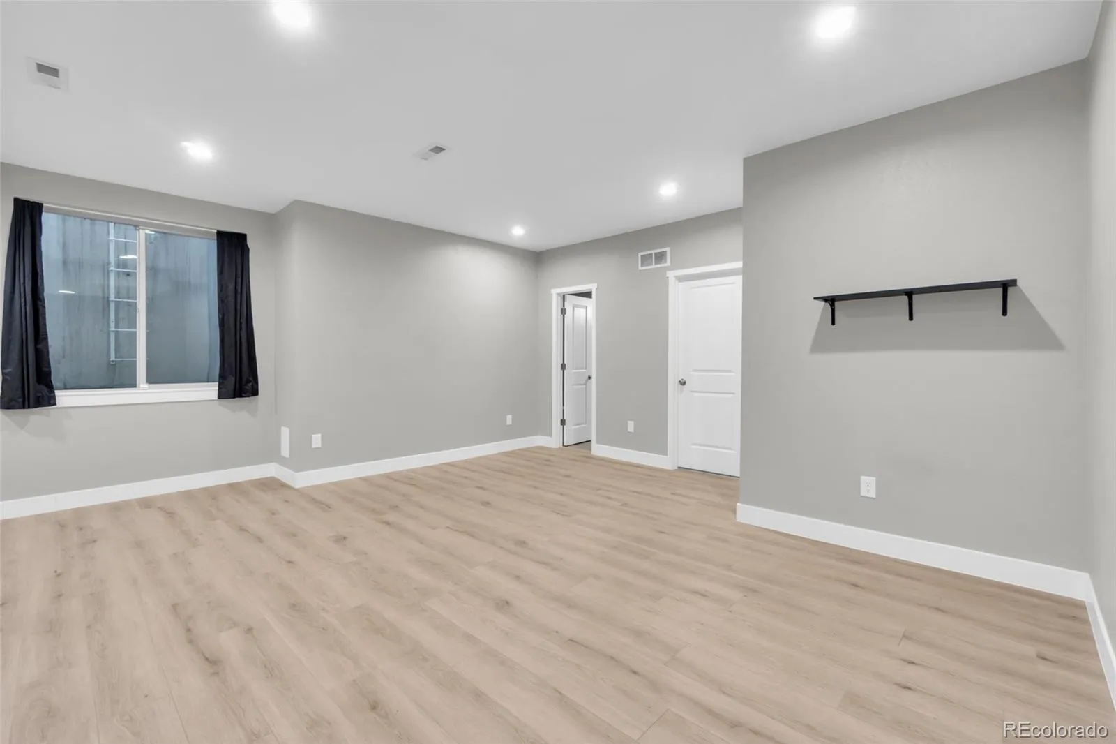 6880 Decatur Street Denver CO 80221 MLS #REC7269405 05092026030609 1600 30