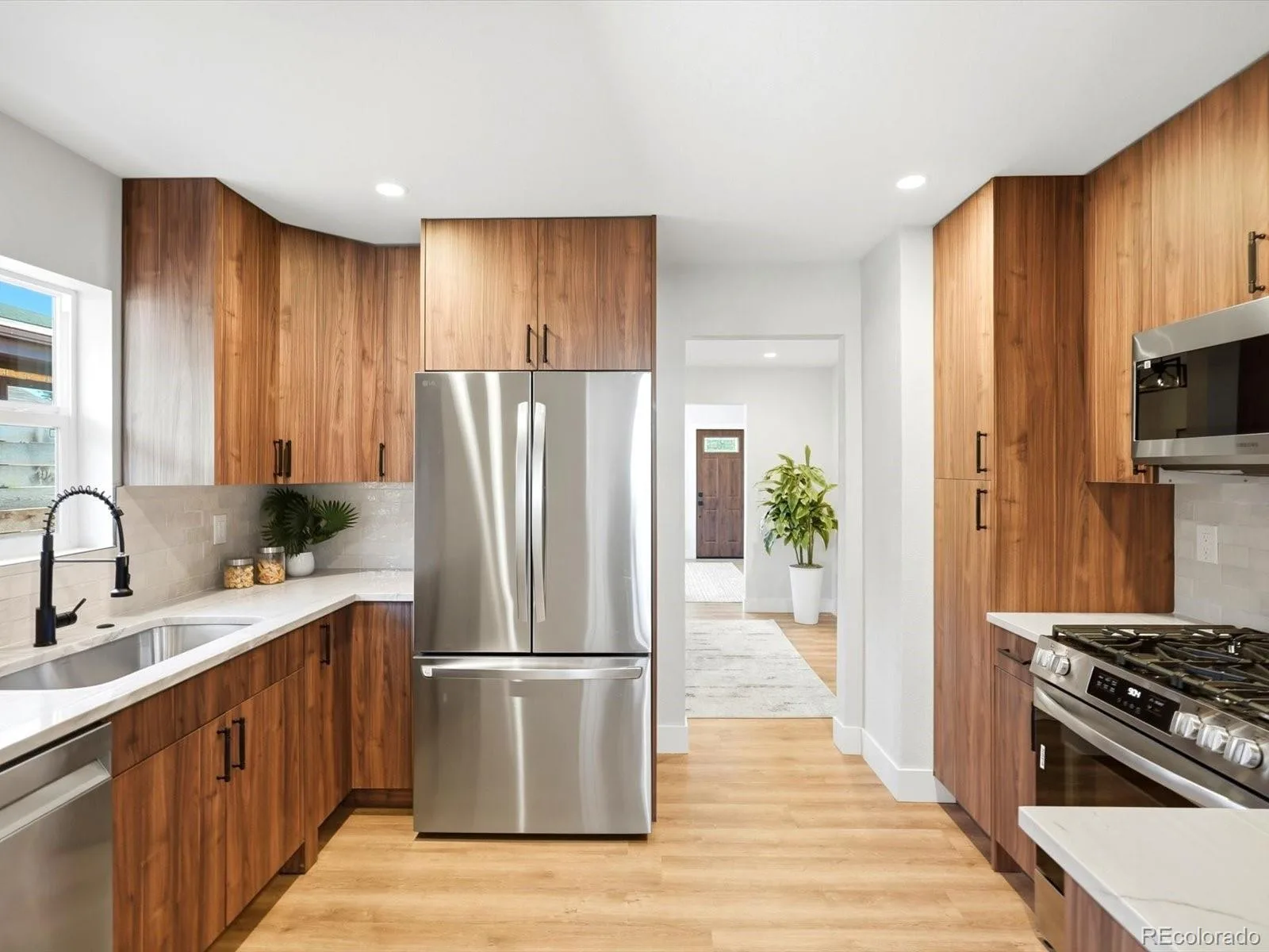 3550 N Vine Street Denver CO 80205 | MLS #REC7273848 08222026012009 1600 10