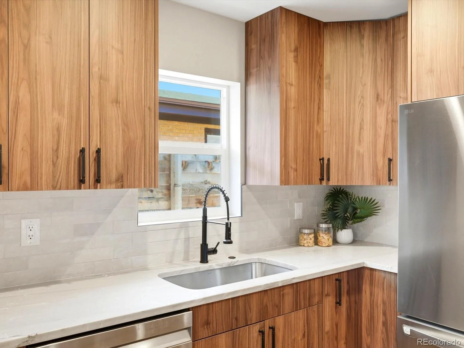 3550 N Vine Street Denver CO 80205 | MLS #REC7273848 08222026012009 1600 11