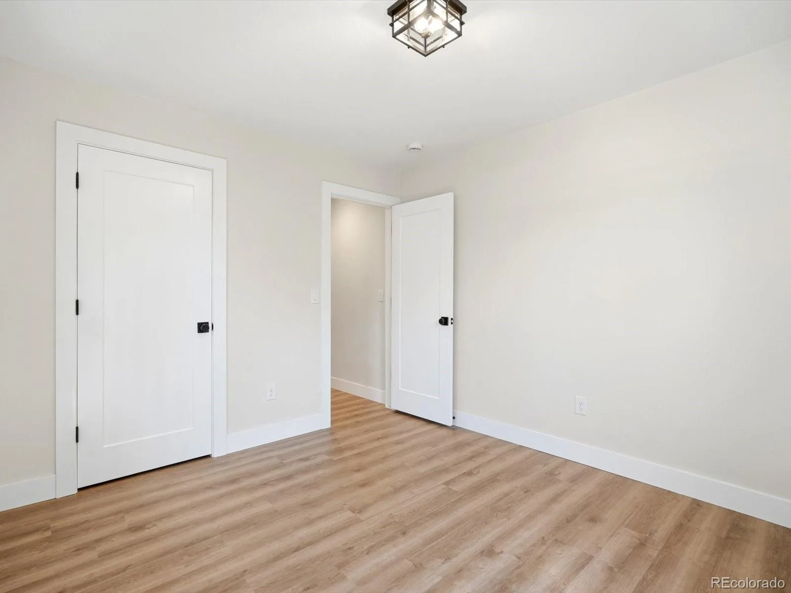 3550 N Vine Street Denver CO 80205 | MLS #REC7273848 08222026012009 1600 24