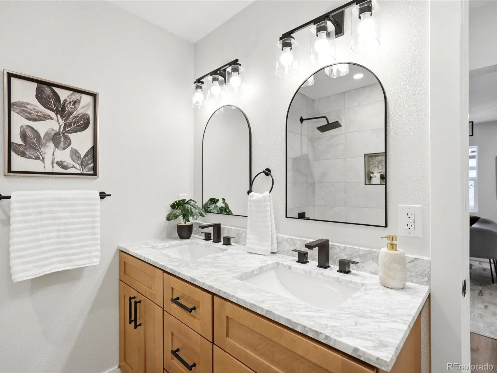 3550 N Vine Street Denver CO 80205 | MLS #REC7273848 08222026012009 1600 26