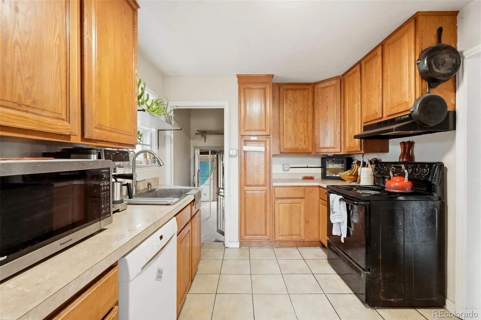1815 S Cook Street Denver CO 80210 | MLS #REC7275516 10032026182702 1600 13