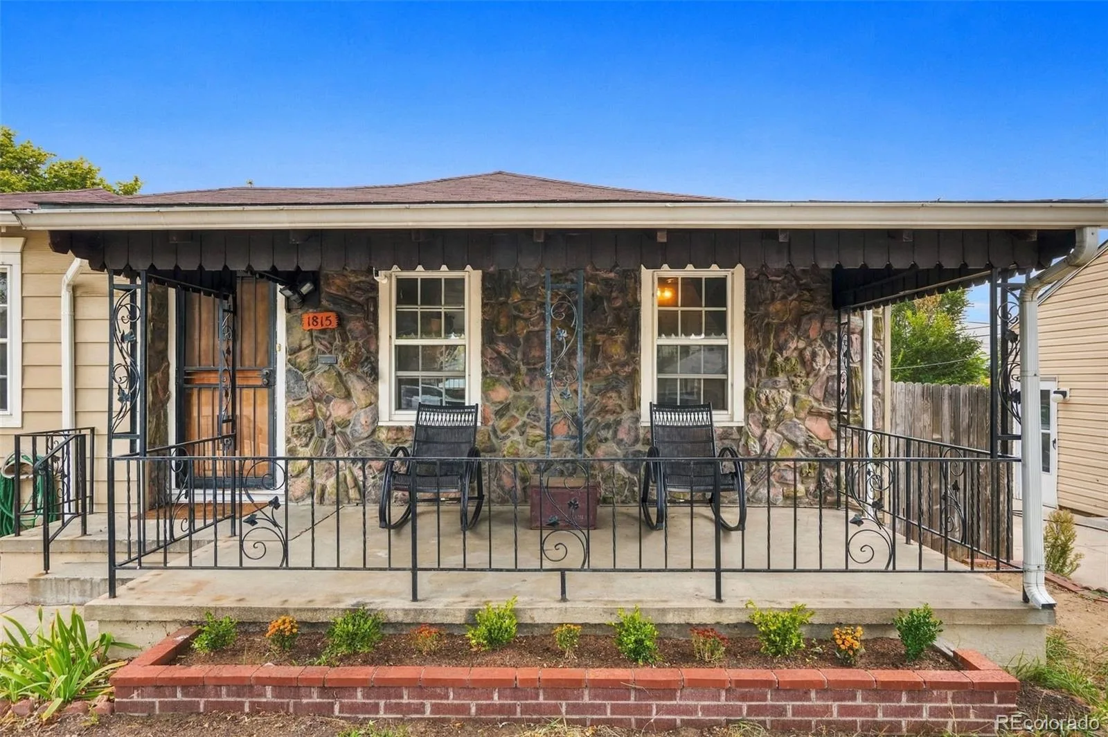 1815 S Cook Street Denver CO 80210 | MLS #REC7275516 10032026182702 1600 34