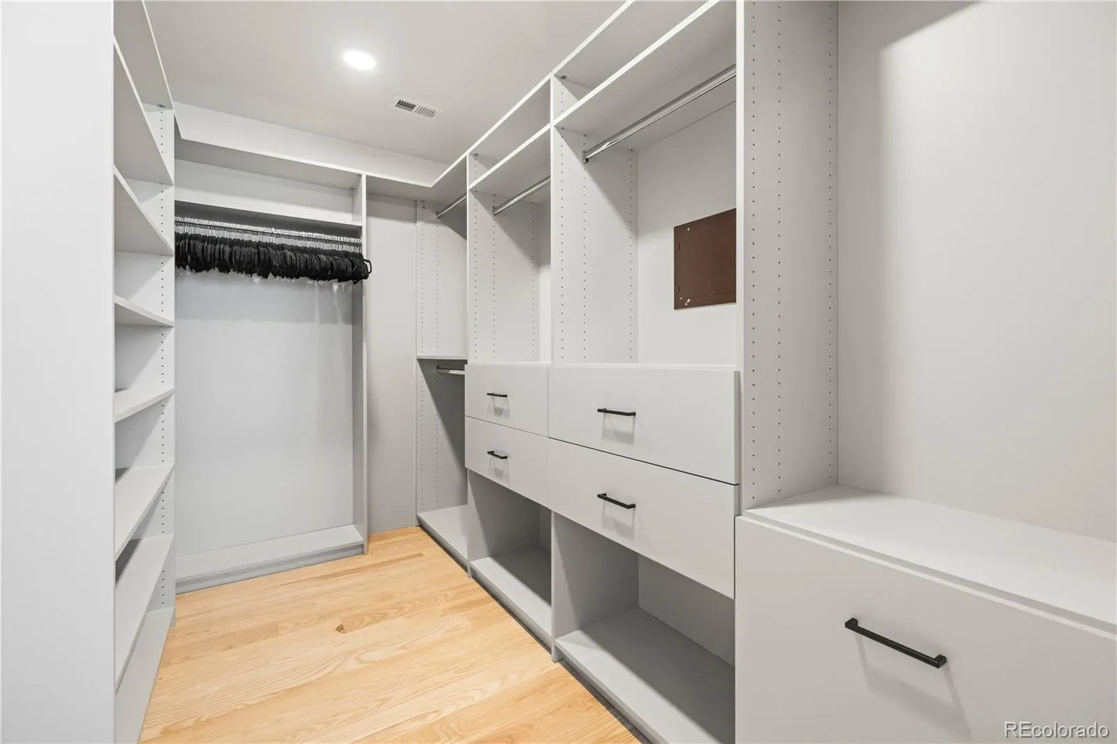 03132026014319 1600 22