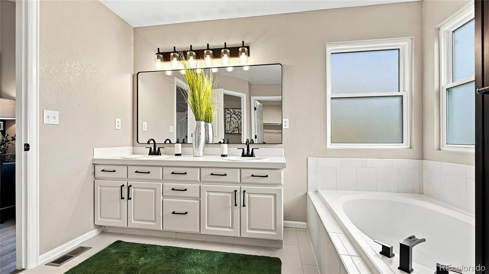 19332 E Berry Place Aurora CO 80015 | MLS #REC7279110 08192026232523 1600 20