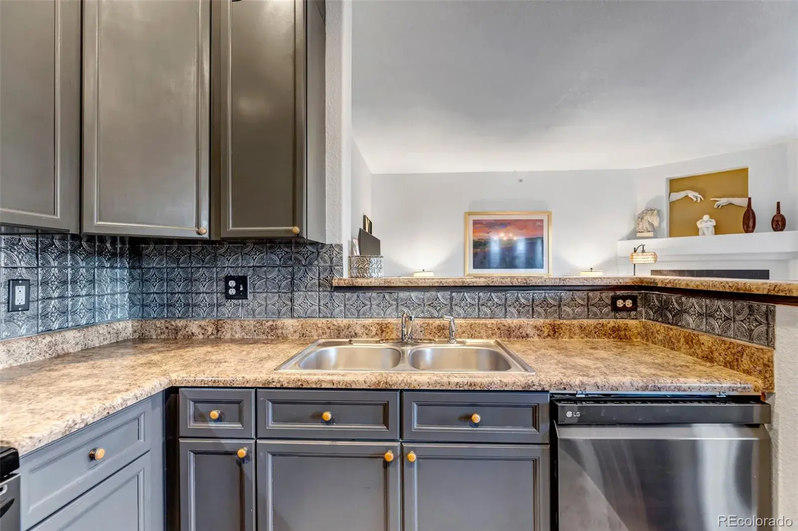 9538 W San Juan Circle #207 Littleton CO 80128 MLS #REC7279395 03032026191533 1600 14