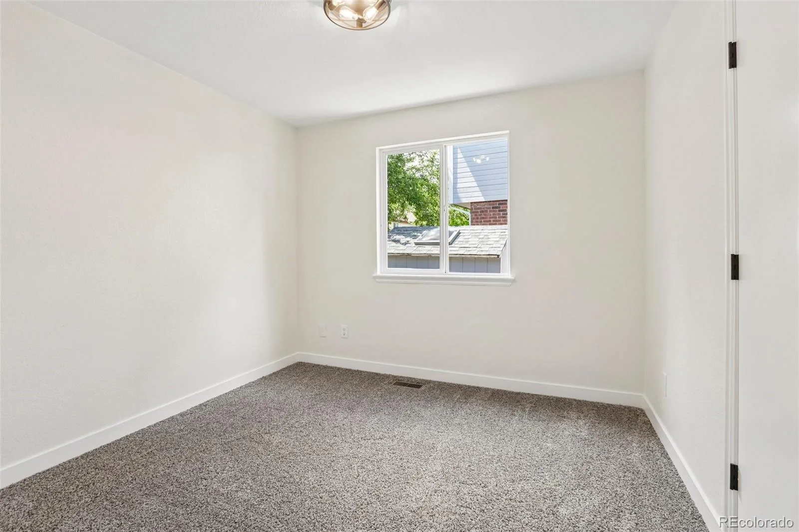 2826 Dharma Avenue Broomfield CO 80020 MLS #REC7285179 05292026210953 1600 24