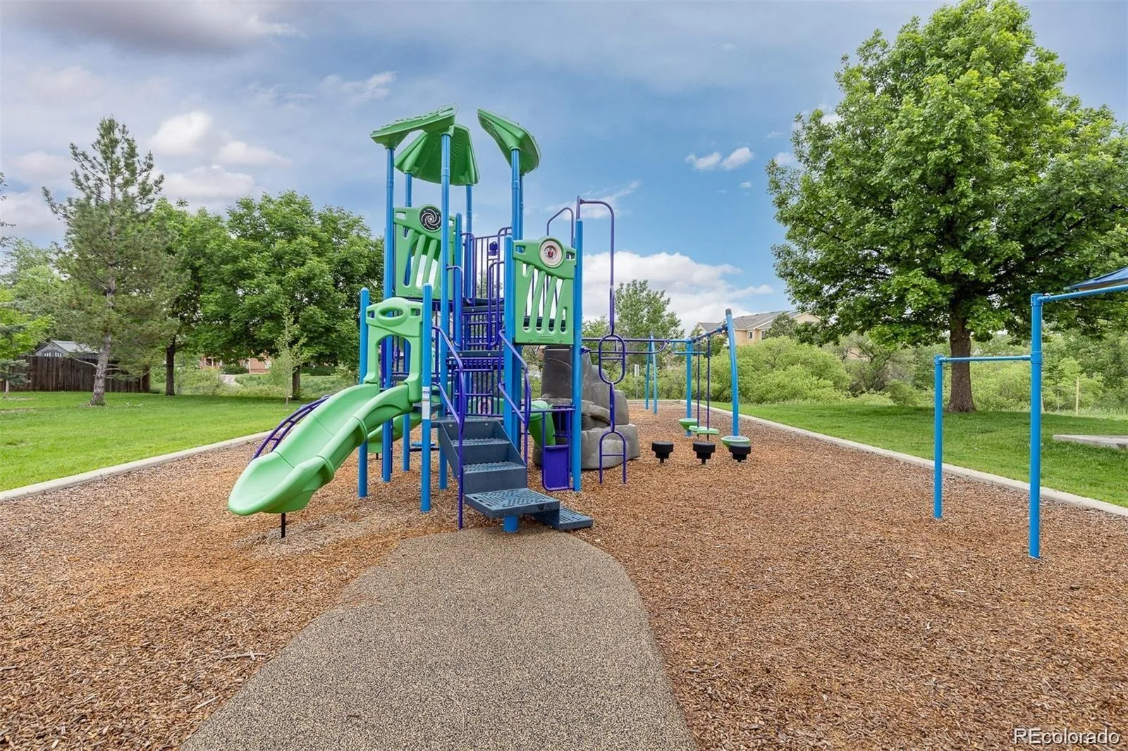 2826 Dharma Avenue Broomfield CO 80020 MLS #REC7285179 05292026210953 1600 39