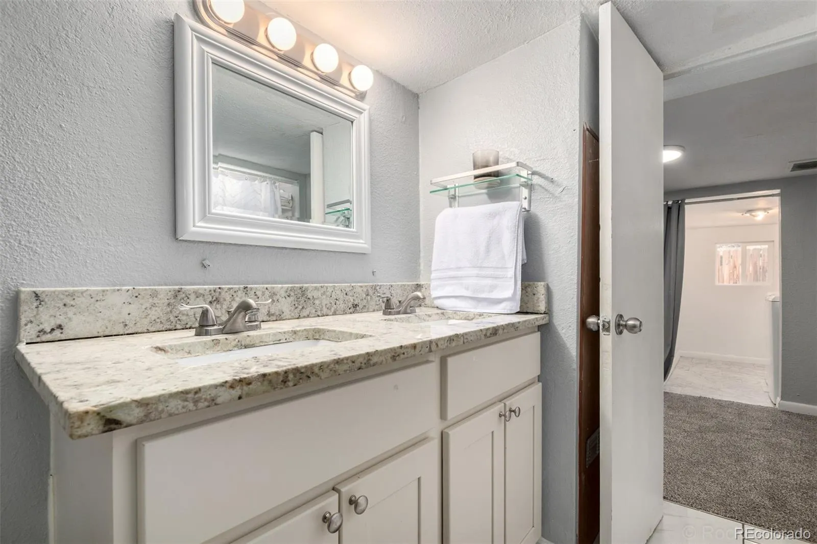 04102026012244 1600 22