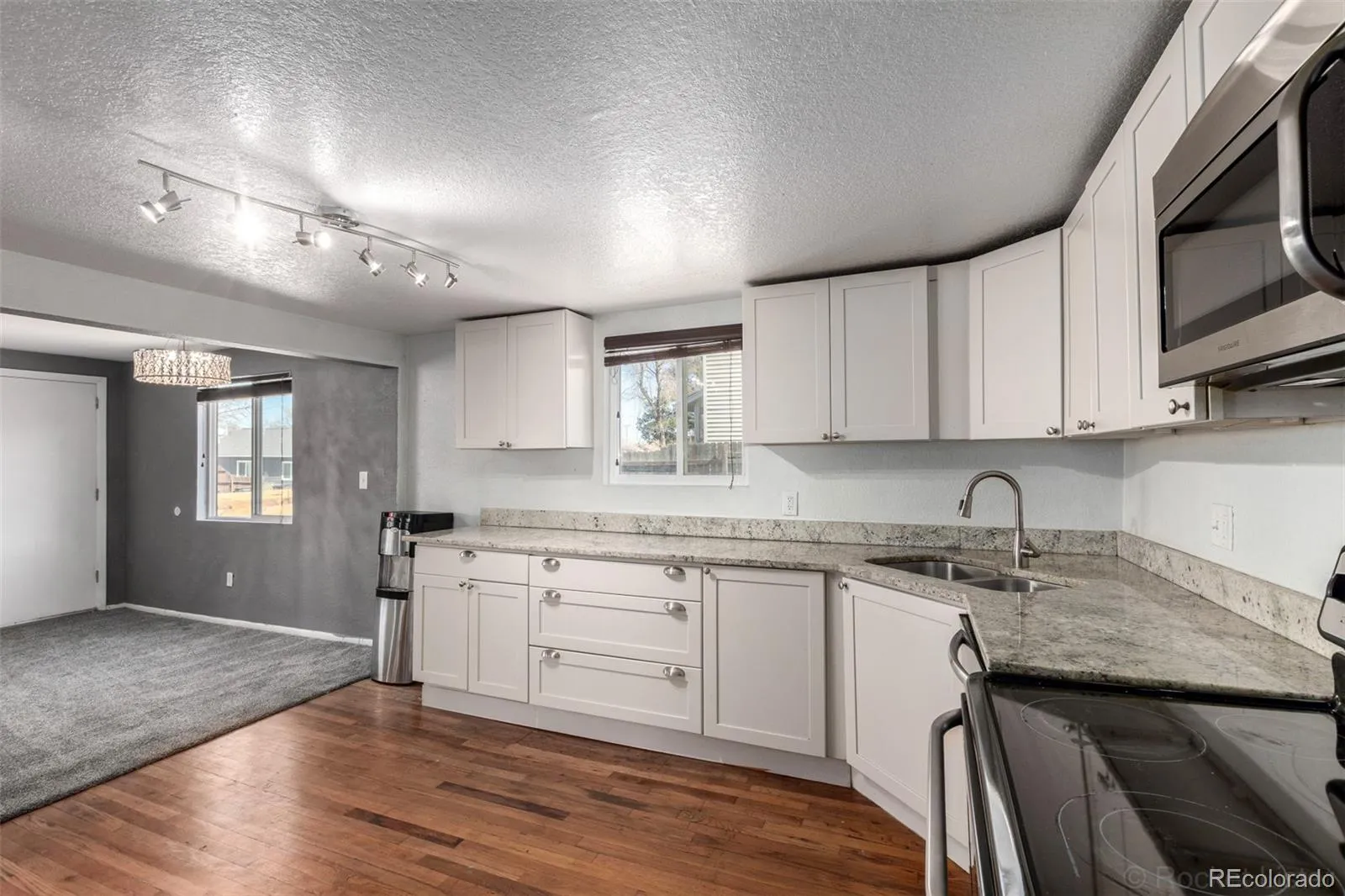 04102026012244 1600 4