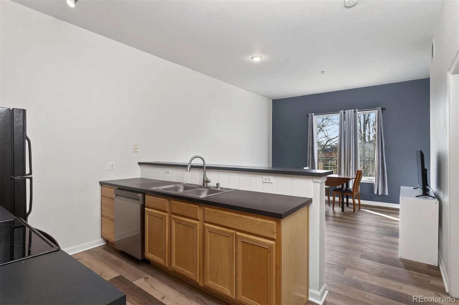 15475 Andrews Drive #206 Denver CO 80239 | MLS #REC7287838 06122026173616 1600 10