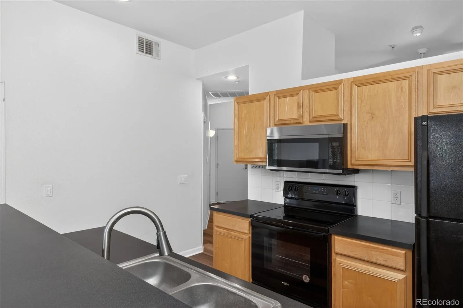 15475 Andrews Drive #206 Denver CO 80239 | MLS #REC7287838 06122026173616 1600 9