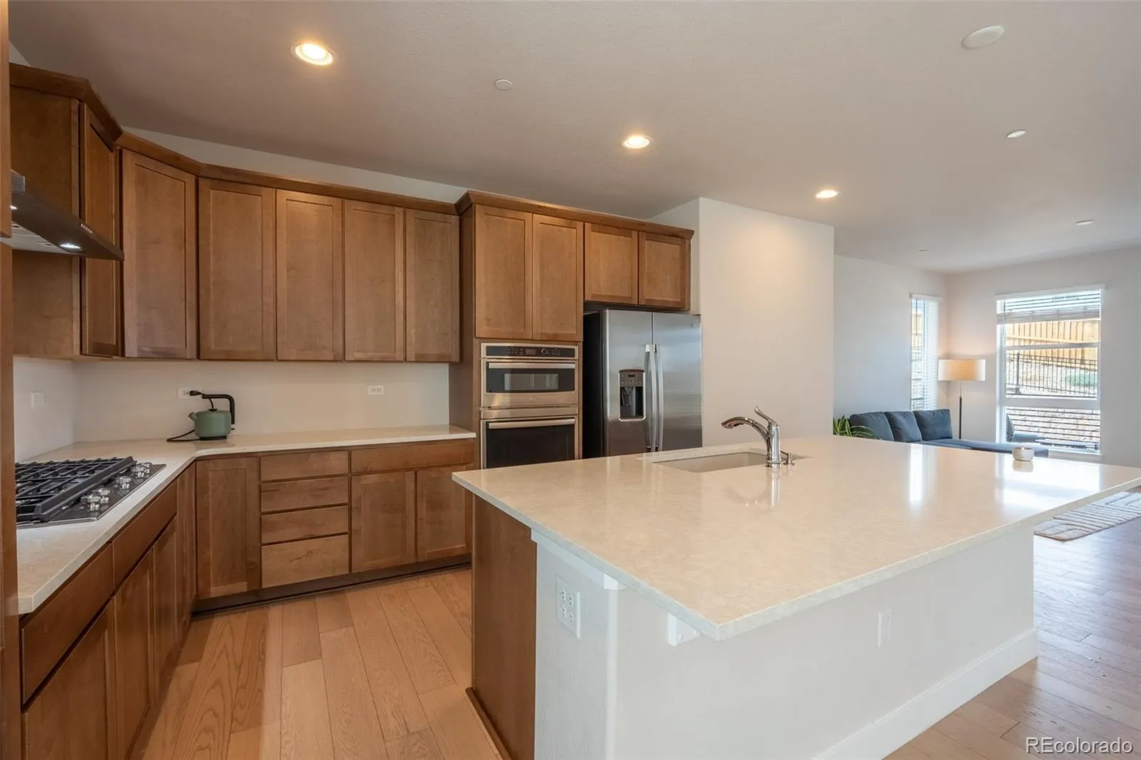 04012026125120 1600 12