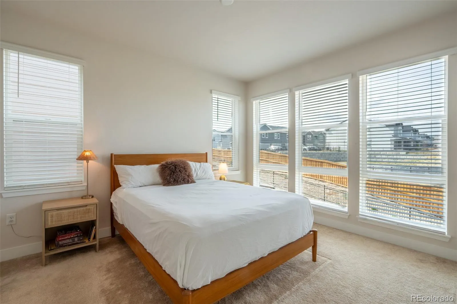 04012026125120 1600 21