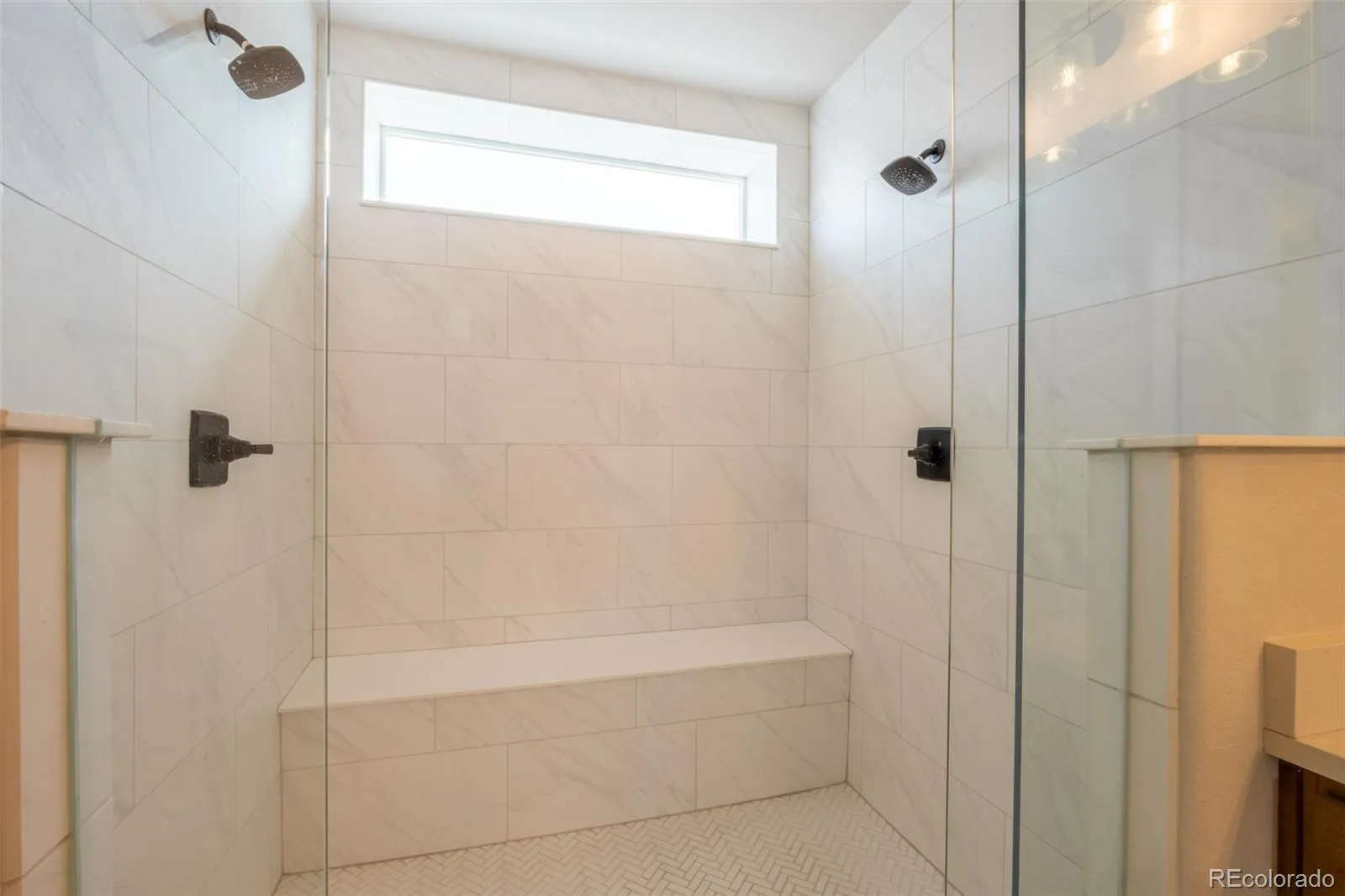 04012026125120 1600 23