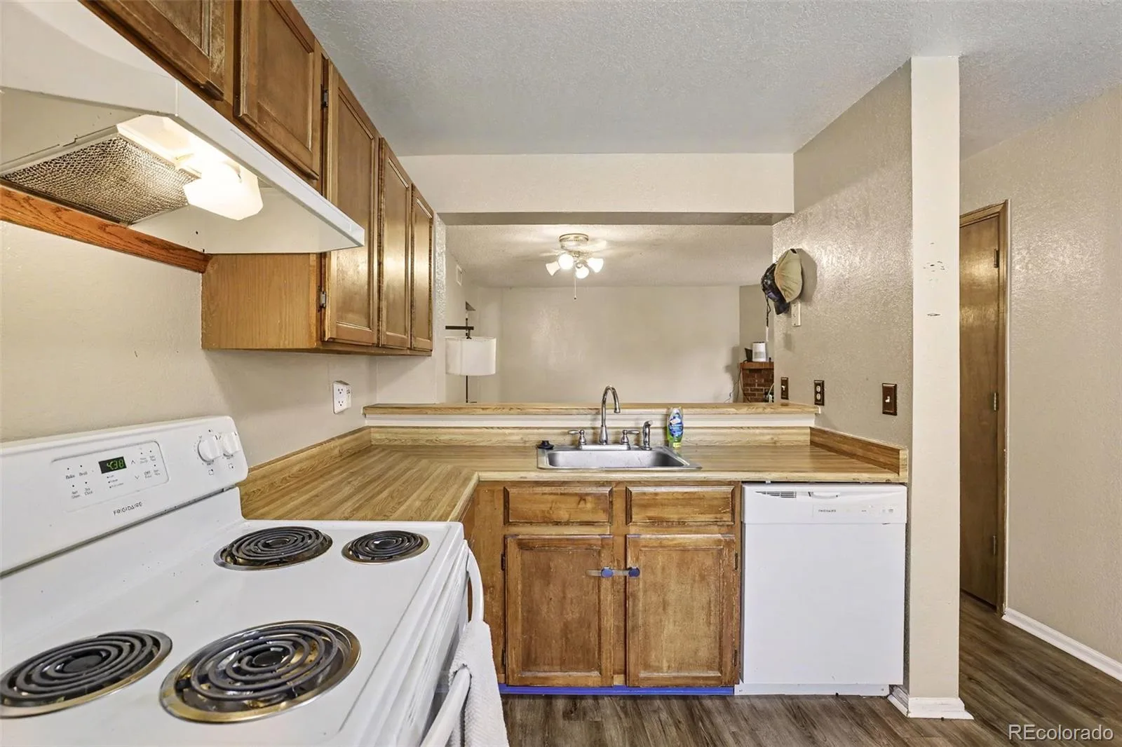 999 S Miller Street #102 Denver CO 80226 | MLS #REC7290840 07242026152156 1600 11