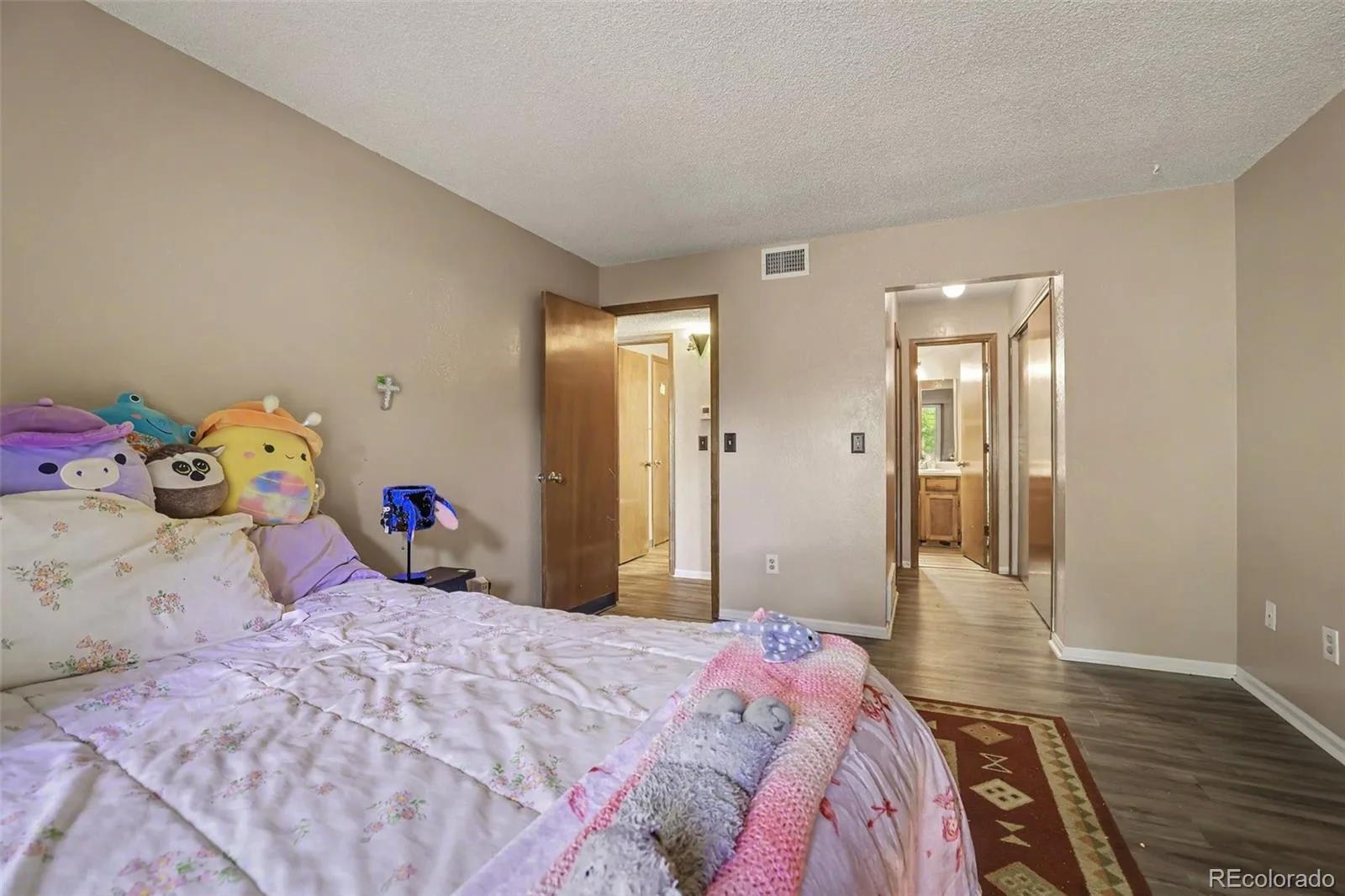 999 S Miller Street #102 Denver CO 80226 | MLS #REC7290840 07242026152156 1600 19