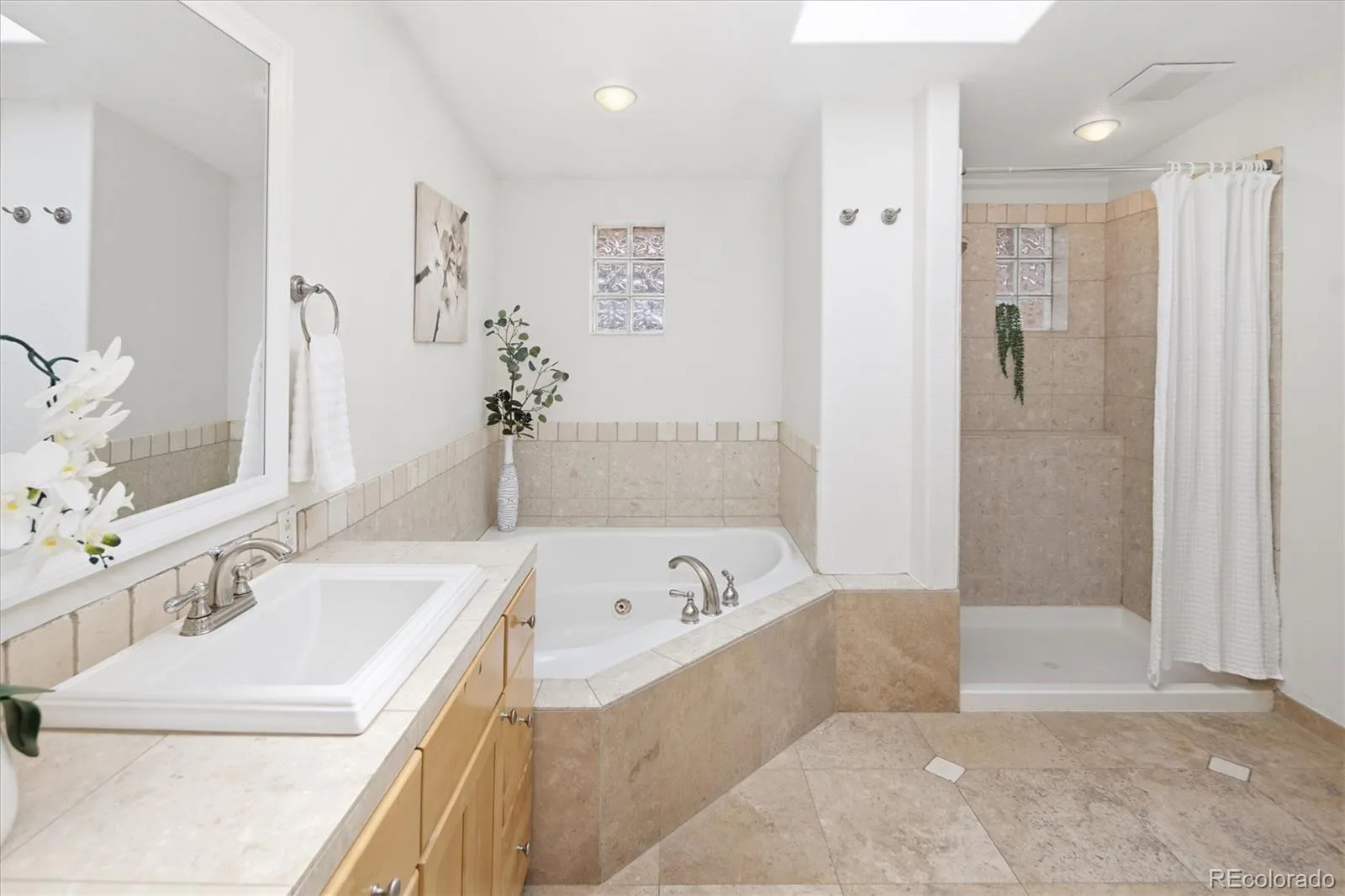 1835 S Milwaukee Street Denver CO 80210 MLS #REC7291176 05222026222307 1600 22