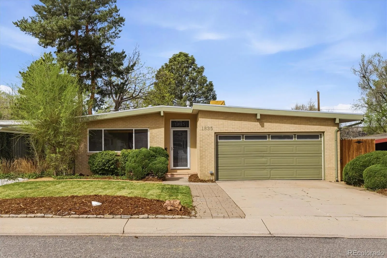 1835 S Milwaukee Street Denver CO 80210 MLS #REC7291176 05222026222307 1600 45