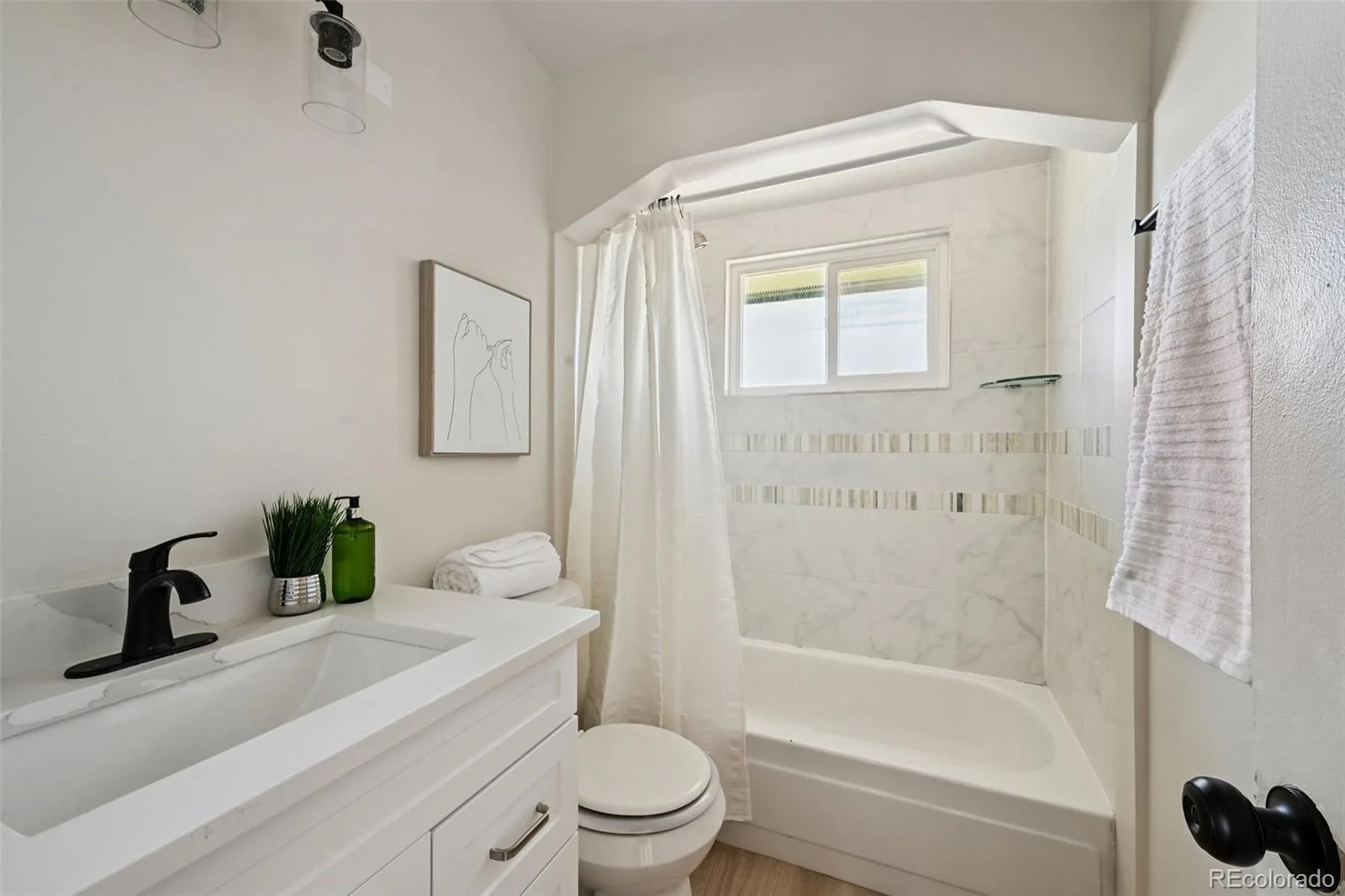 2580 Valley View Drive Denver CO 80221 | MLS #REC7291347 06252026141440 1600 14