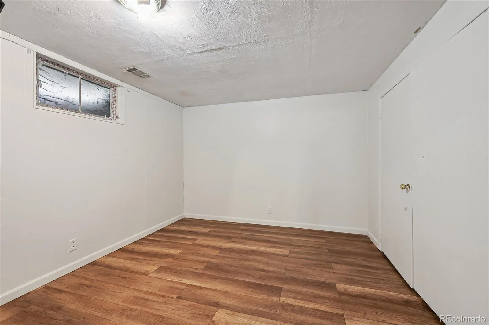 2580 Valley View Drive Denver CO 80221 | MLS #REC7291347 06252026141440 1600 20