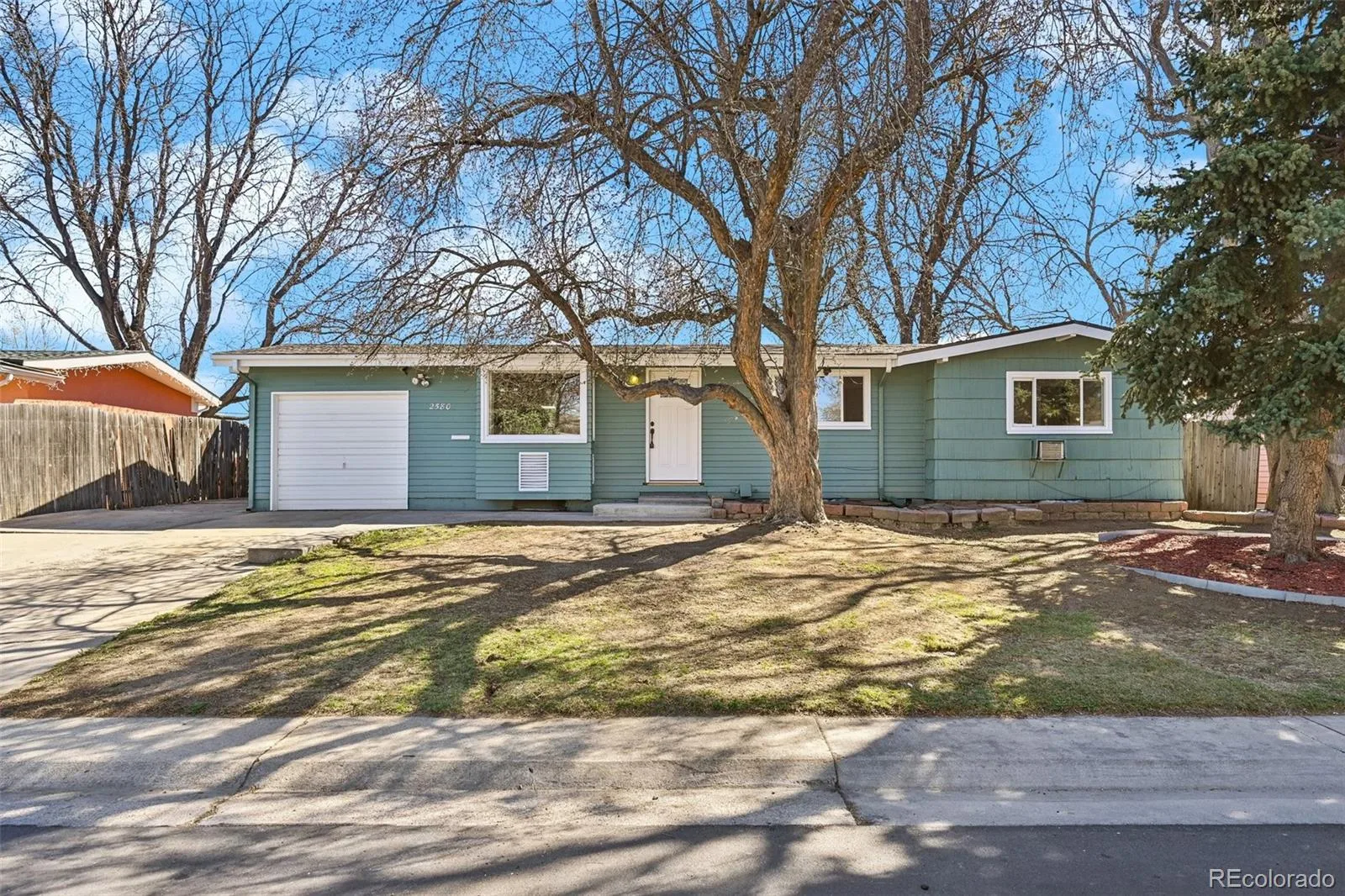2580 Valley View Drive Denver CO 80221 | MLS #REC7291347 06252026141440 1600 23