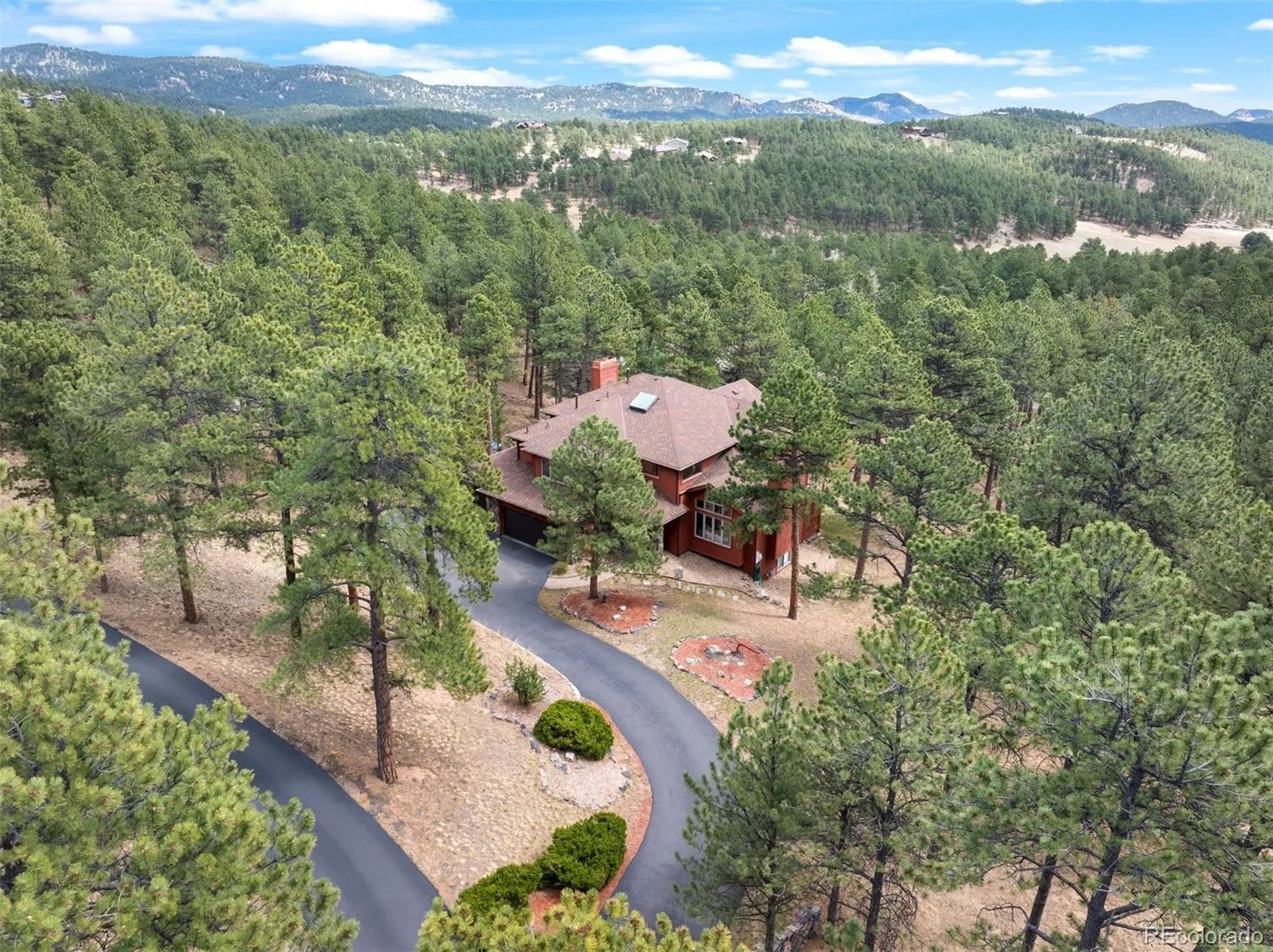 29517 Gleneden Lane Evergreen CO 80439 | MLS #REC7292869 04162026161013 1600 36